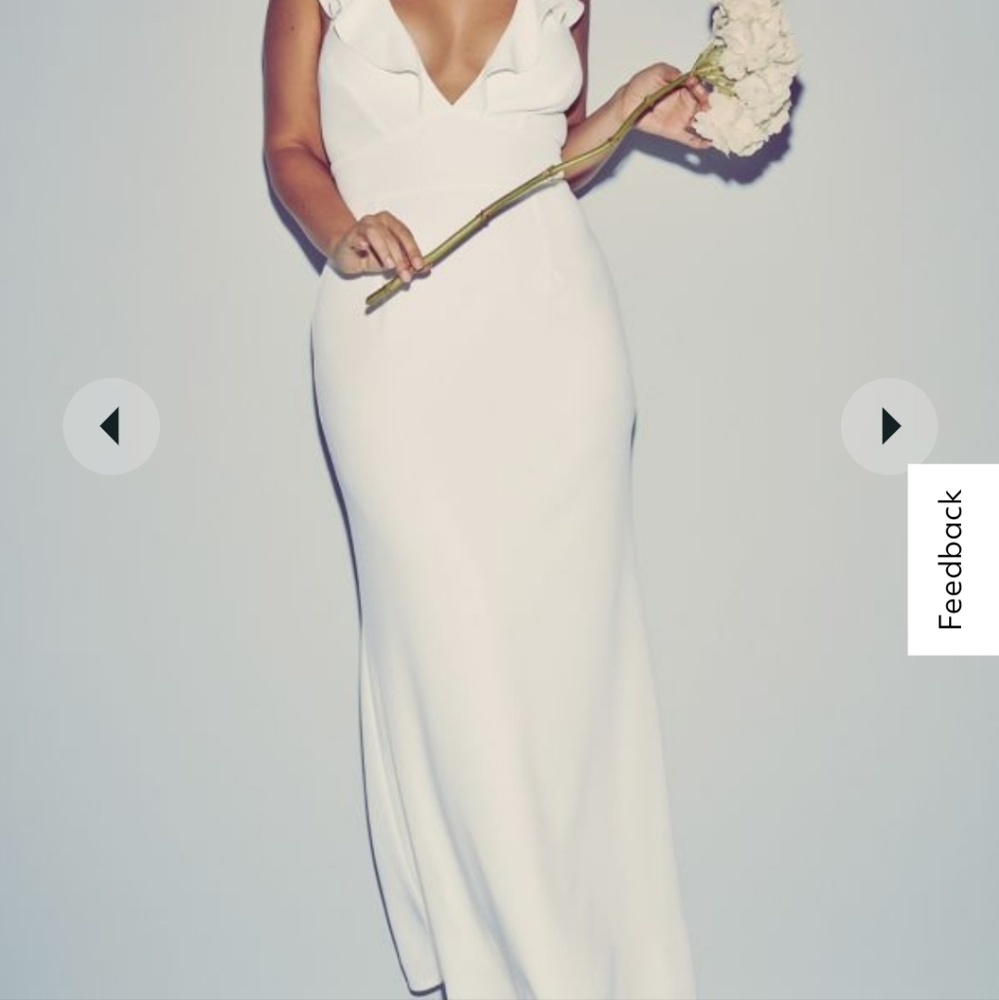 David's Bridal wedding dress in ivory. 18w
